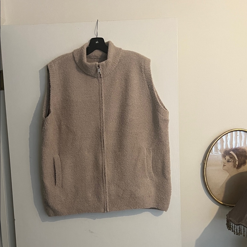 Women's Tan Fleece Vest